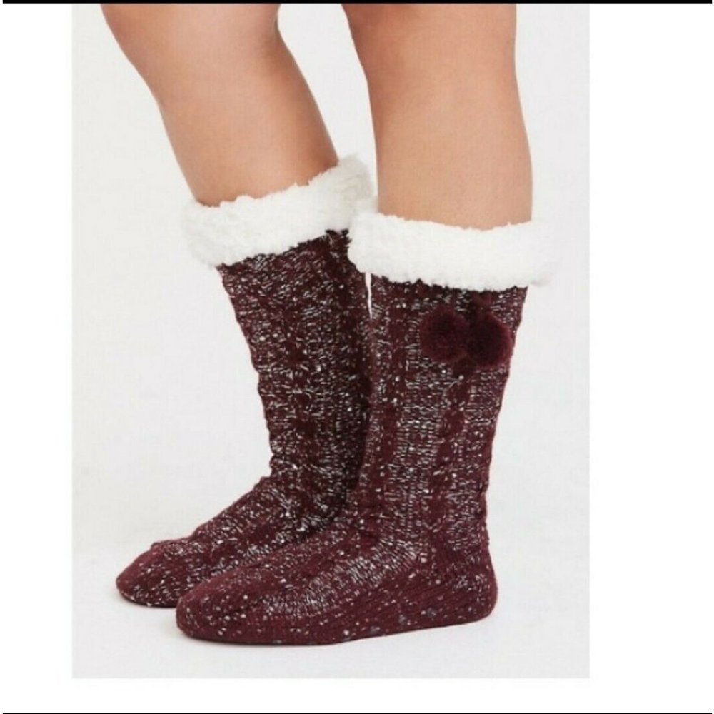 Torrid Slipper Socks Pom Fuzzy Fur Lining Sequins Burgundy Sweater Knit 7-9